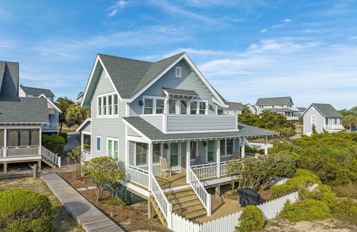 Flora's Bluff House | Ocean Front Cottage 2023 Total Renovation Pet Friendly 5 Star Home BHI Club