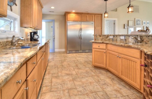 Ocean Isle Beach Condo | Ocean Front Condo - Beautiful beach and views
