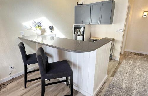 Yachats Apartment | Ocean Front, Harmony at Oregon House, Stairs to the Beach!