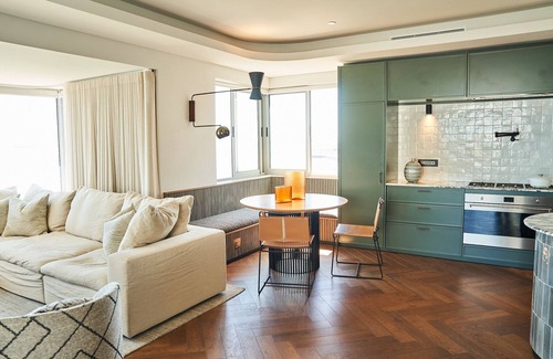 Mouille Point Apartment | OCEAN FRONT PENTHOUSE