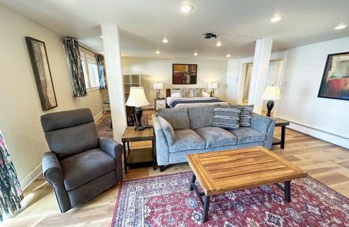 Yachats Apartment | Ocean Front Studio, Heron at Oregon House, Stairs to the Beach!