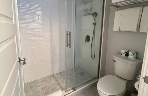 East Fort Lauderdale Resort | OCEAN FRONT Suite At A Beautiful Resort Right On The Sand!!