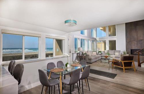 Mission Beach House | Ocean Front Walk