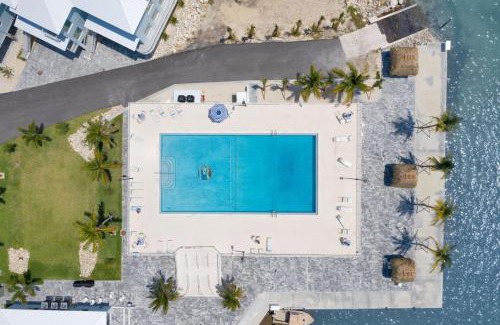 Marathon House | Ocean Isles Pelican Palace