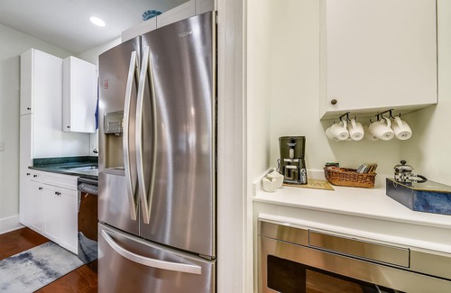 Melrose on the Beach House | Ocean, Luxury, Includes pool & amenities access