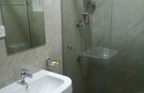 Mount Lavinia House | Ocean Pebbles