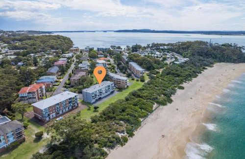 Nelson Bay Apartment | Ocean Shores, 7 27 Weatherly Cl - waterfront with fabulous views and WiFi