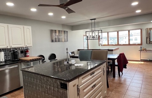 North Beach Haven House | Ocean Side Home - 5 Minute Walk to Beach, Accommodates 4 Families