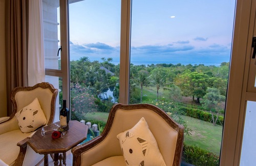 Jimbaran Bay Apartment | Ocean View Apartment in Ayana Resort Complex, Airport Pickup Included!