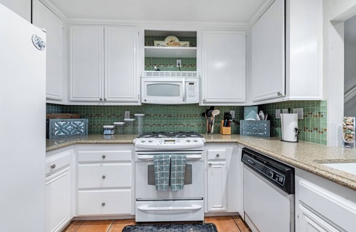 Port Hueneme Condo | Ocean View Condo Across From The Beach nNear Channel Islands, Ventura & Malibu