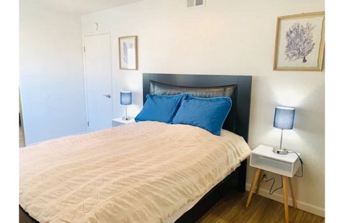 Balboa Peninsula House | Ocean View Haven