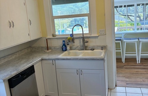 Rockaway Beach House | Ocean View-Hot Tub-Steps From the Beach!