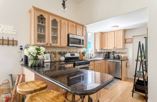 Hermosa Beach House | Ocean View Hot Tub Luxe House Steps to Sand