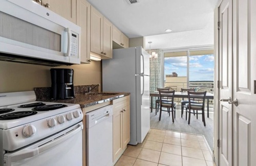 Crescent Beach Resort | Ocean View One Bedroom Condo, Myrtle Beach 1772241