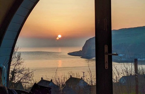 Glenarm House | Ocean View Pods