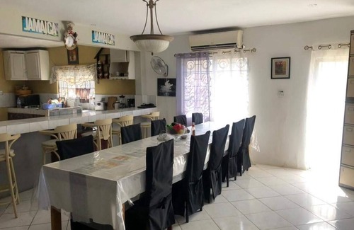 Montego Bay Bed & Breakfast | Ocean view property 10 minutes away from the airport with roof top terrace.