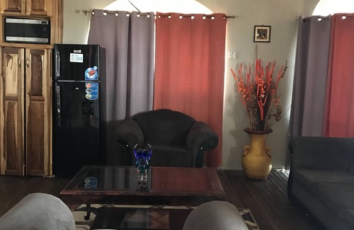 Montego Bay Bed & Breakfast | Ocean view property 10 minutes away from the airport with roof top terrace.