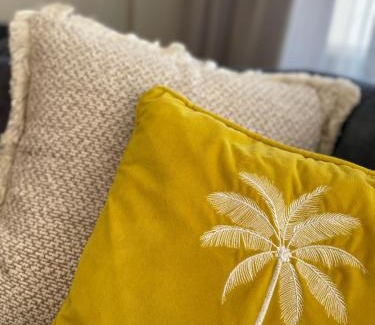 Orewa House | Ocean View Retreat - Orewa Beach