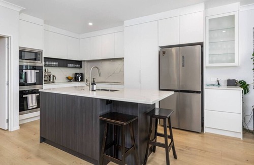St. Heliers Apartment | Ocean View Spacious 5BR Retreat for Families