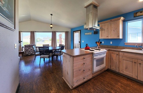 Yachats House | Ocean View, Walk to Everything! Dog Friendly! Cute Yachats, Oregon Home!