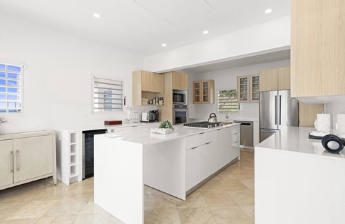 Little Bay Villa | Ocean Views from Every Room, Steps from Philipsburg. Paradise can be yours!