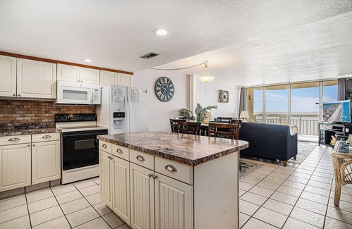 Garden City Condo | Oceanfront 2bed/2bath-Water's Edge Resort-511 Indoor/Outdoor Pool & Hot Tub