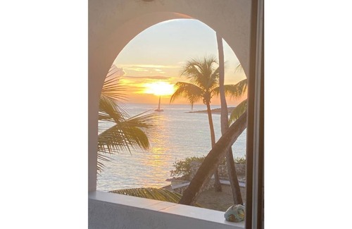 Maho Condo | Oceanfront, 4 balcony condo: Stunning Sunsets
