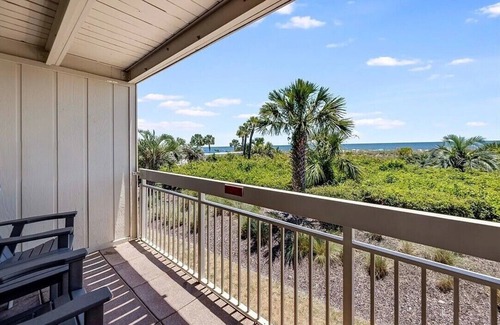 North Forest Beach Condo | Oceanfront Breakers