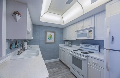 South Patrick Shores Apartment | Oceanfront Beach House w/Family Amenities