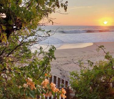 Mazunte Apartment | Oceanfront cabin in Playa Mermejita Mazunte