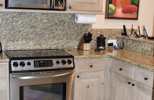 San Jose del Cabo Condo | Oceanfront condo with unobstructed views of Costa Azul beach!