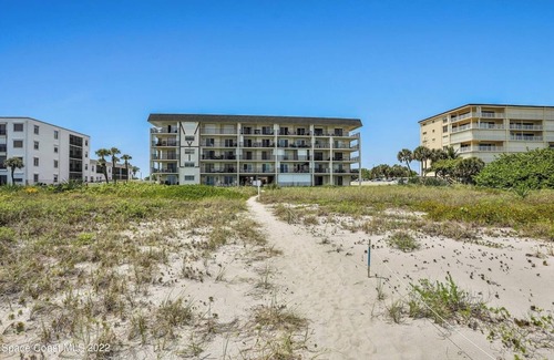 Cocoa Beach Condo | Oceanfront Condo with wrap around balcony. Direct beach access. See Winter rates
