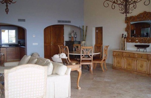 Zona Hotelera Condo | Oceanfront Luxury Penthouse with Private Balcony