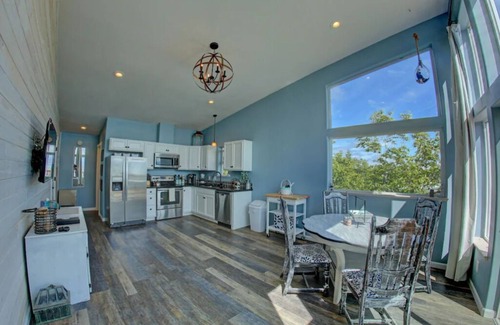 Homer Apartment | Oceanfront Luxury Penthouse Overlooking Kachemak Bay and the Homer Spit!