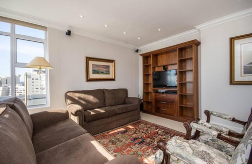 Strand Apartment | Oceanfront Panoramic Beach View