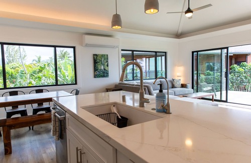 Waialee House | Oceanfront Paradise Escape on the North Shore of Oʻahu. 30-Night Minimum Stay