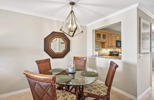 Crescent Beach Condo | Oceanfront, Patio, Pool, Tennis, BBQ, Free Parking