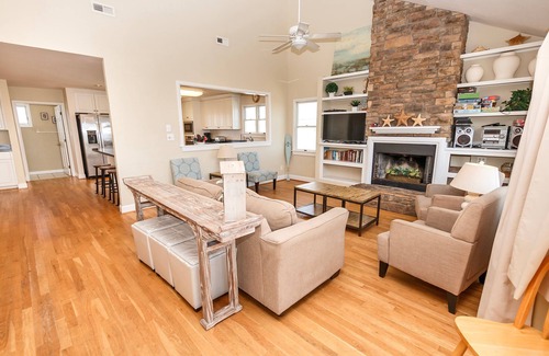 Corolla House | OCEANFRONT, Priv Pool, Hot Tub -CP16, Sea You Soon