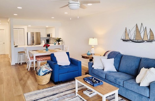 Topsail Beach Condo | Oceanfront Queen's Grant Condo "Tide-the-Knot" with Breathtaking Ocean Views!