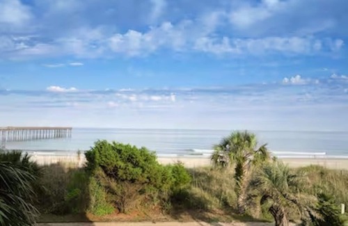 Myrtle Beach Hotel | Oceanfront resort steps from the beach! DoubleTree Resort by Hilton Myrtle Beach