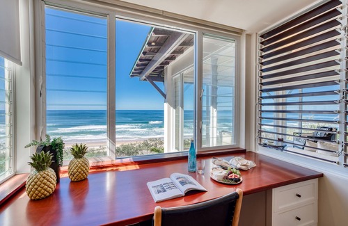 Sunshine Beach House | Oceanfront Retreat on Belmore