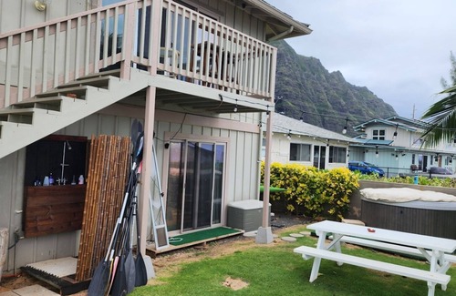 Kaneohe House | Oceanfront Unit In Kualoa