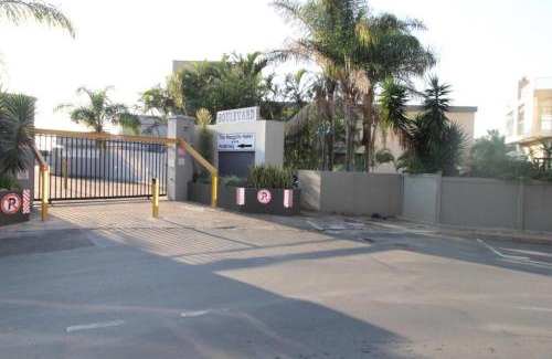 Margate Beach Apartment | Oceanic Breeze