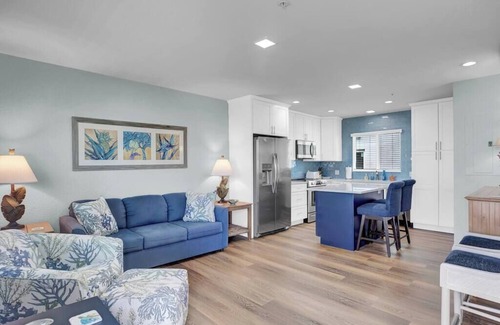 Marathon Condo | Oceans Retreat 1B/2Ba Steps to Pool, Atlantic Oc