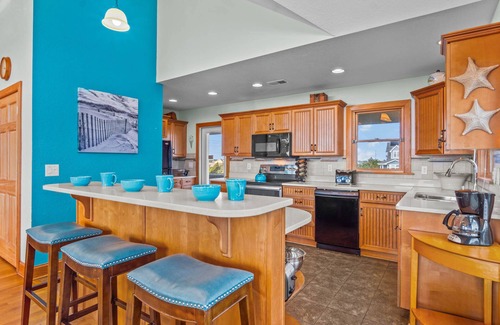 Ocean Isle Estates House | Oceanside Dog Friendly w/Private Pool, Hot Tub, Elevator, Media and Game Rooms