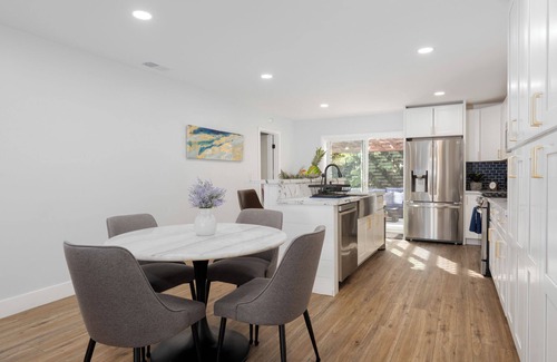 San Luis Rey House | Oceanside House 4bedroom 2bath WiFi, AC, Game Room, 4 Miles to Beach & Carlsbad