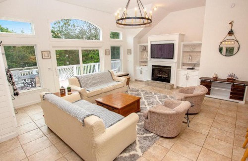 Duck House | Oceanside, Private Pool, Pet Friendly, FS2, Villa Four Seasons