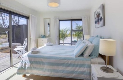 Motueka Apartment | Oceanside Studio Apartment