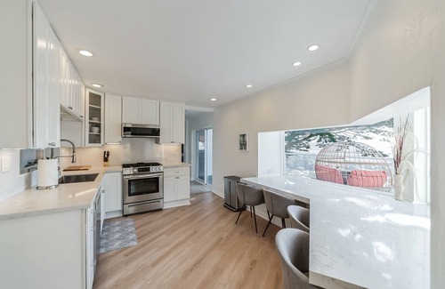 Sharp Park House | Oceanview Coastal Retreat with Barrel Cedar Sauna, Hot Tub & Fire Pit