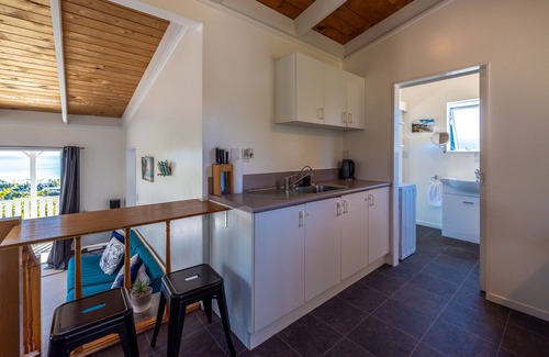 Onetangi House | Oceanview Magic - Onetangi Holiday Home